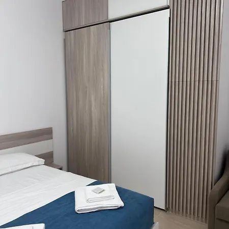 Apartment Hi Mare 2 *
