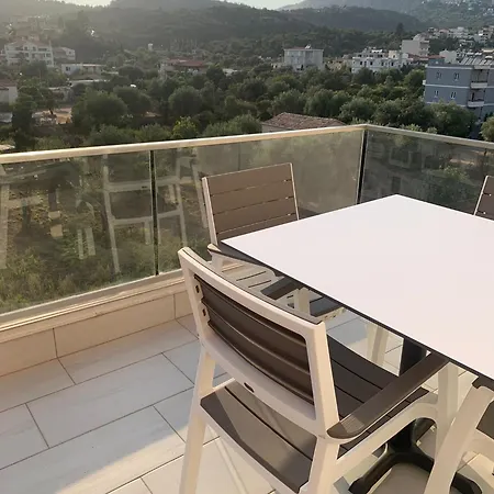 Apartment Hi Mare 2 *
